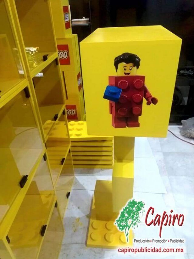 Mostrador MDF Proyecto Blin Builder LEGO 4