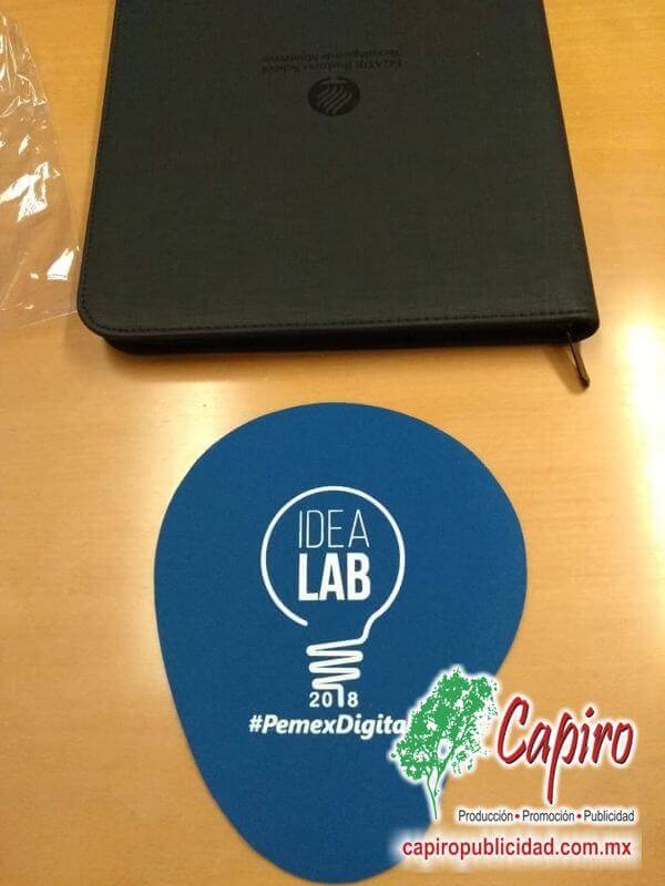 Carpeta y mouse pad Idea Lab