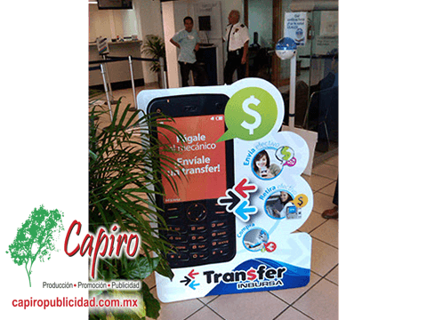 Publicidad en plaza comercial: Inbursa
