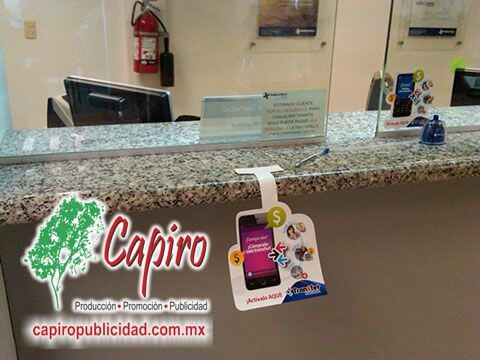 Publicidad en plaza comercial: Inbursa