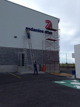 Anuncios luminosos, logos y letras 3D tipo block volumétricas