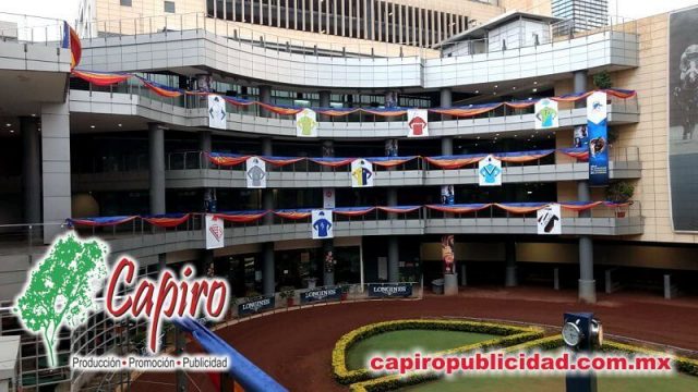 Impresión y montaje de pendones