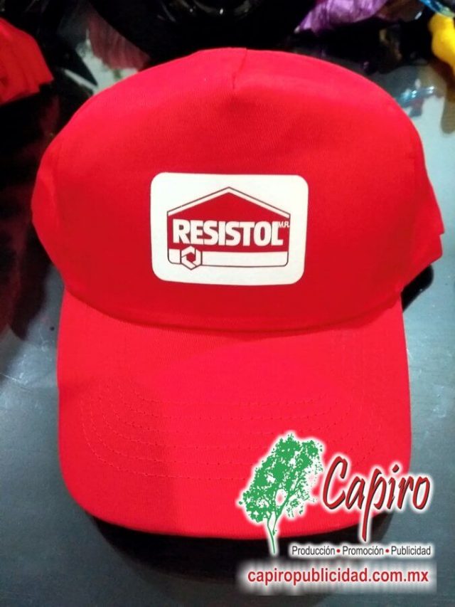 Producción de gorras con transfer serigráfico
