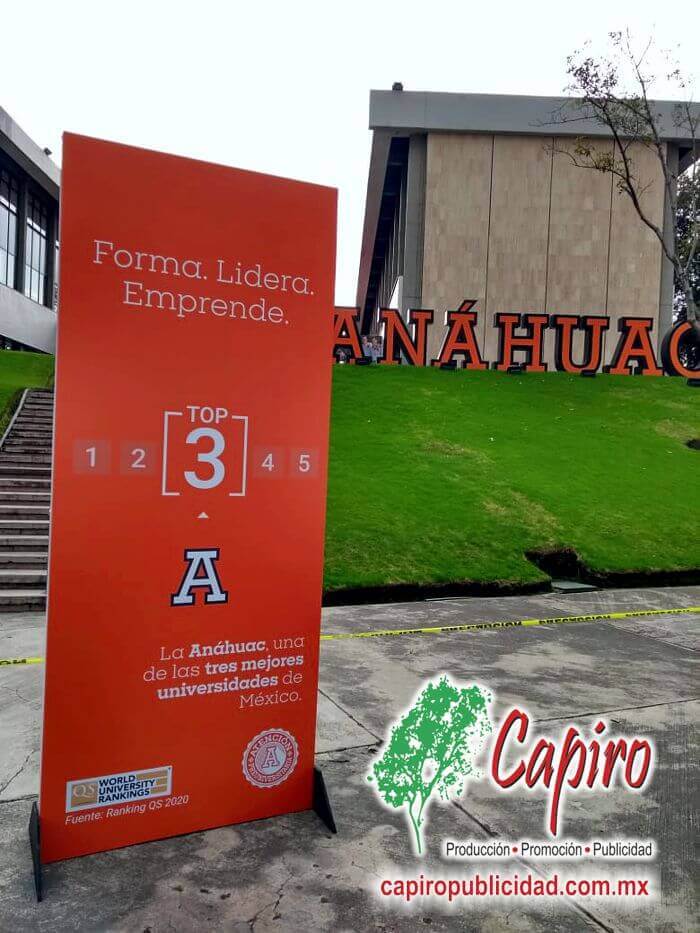 Tótems y Back para Universidad Anáhuac